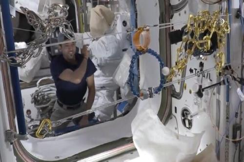 ویدئوی جالبی از مسابقه دارت فضایی در ایستگاه فضایی بین المللی